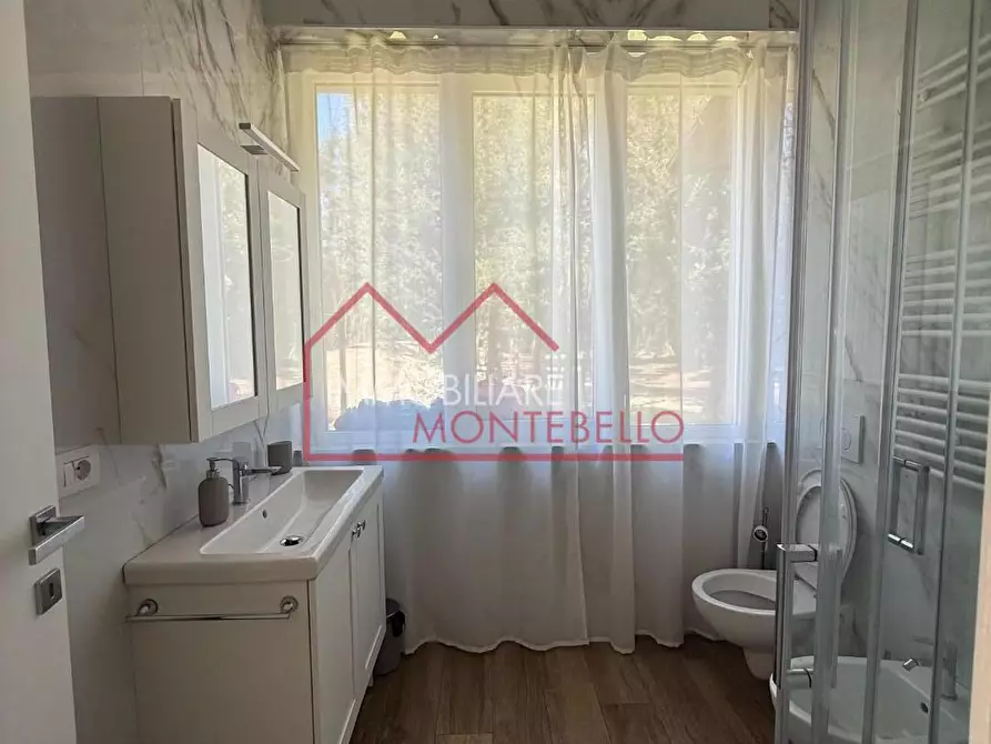 Immagine 15 di Villa in vendita  a Pietrasanta