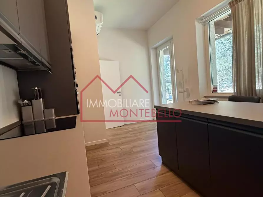 Immagine 13 di Villa in vendita  a Pietrasanta