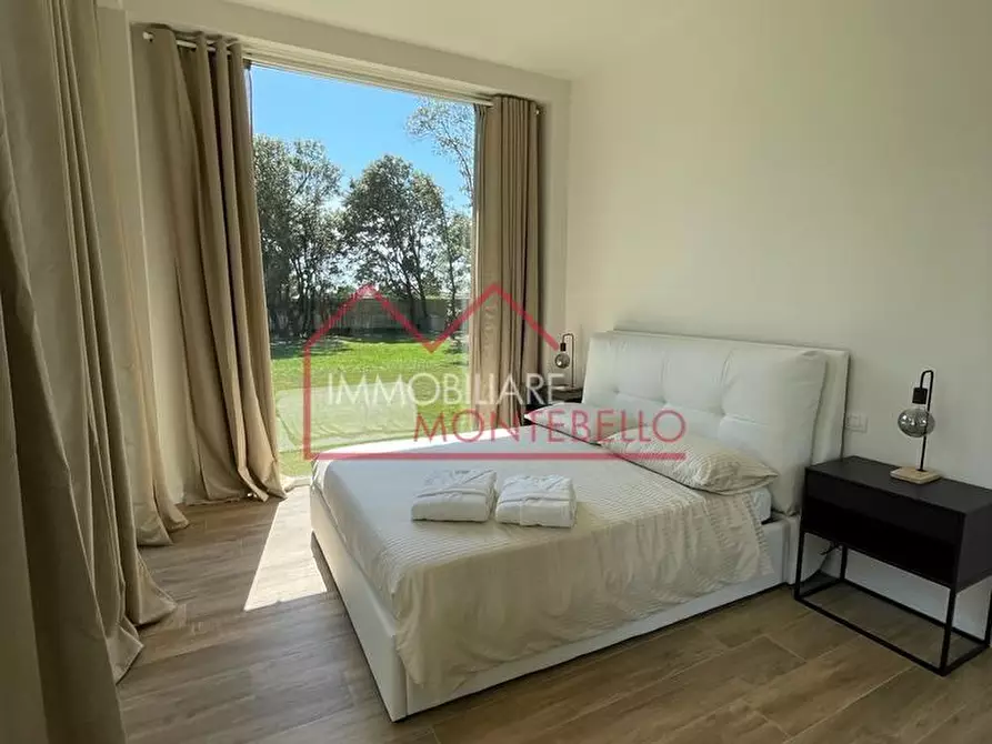 Immagine 5 di Villa in vendita  a Pietrasanta
