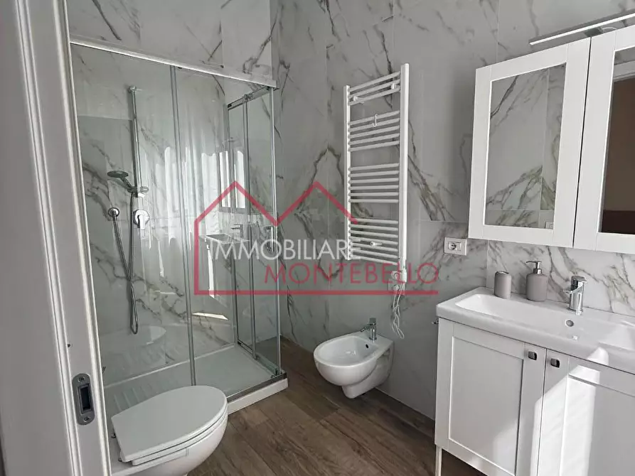 Immagine 26 di Villa in vendita  a Pietrasanta