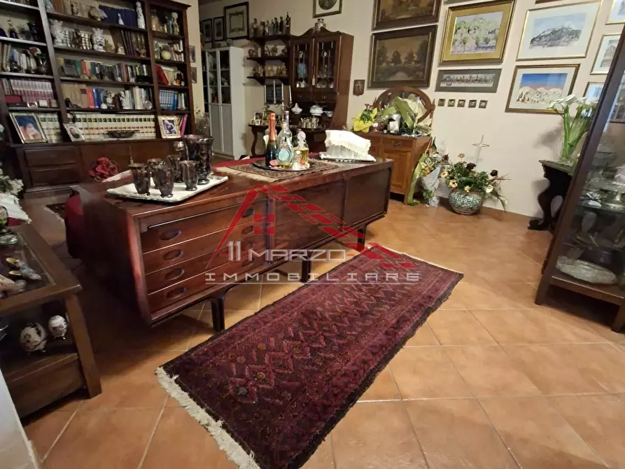 Immagine 8 di Villa in vendita  a Cascina