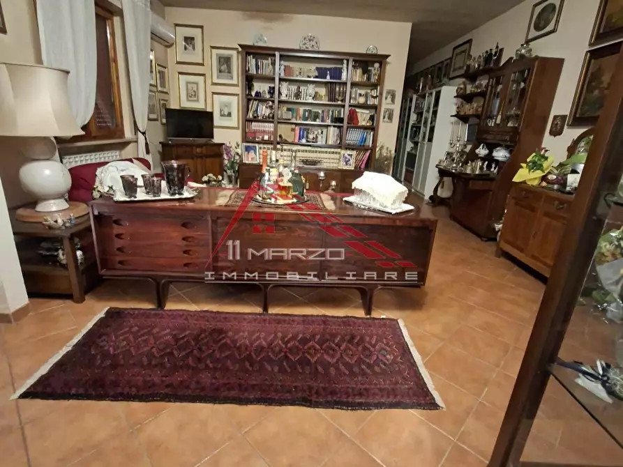 Immagine 7 di Villa in vendita  a Cascina