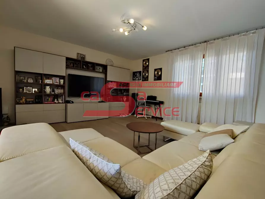 Immagine 4 di Mansarda in vendita  a Montecatini Terme