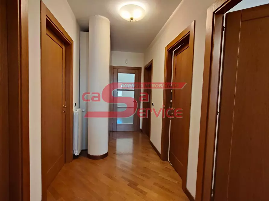 Immagine 11 di Mansarda in vendita  a Montecatini Terme