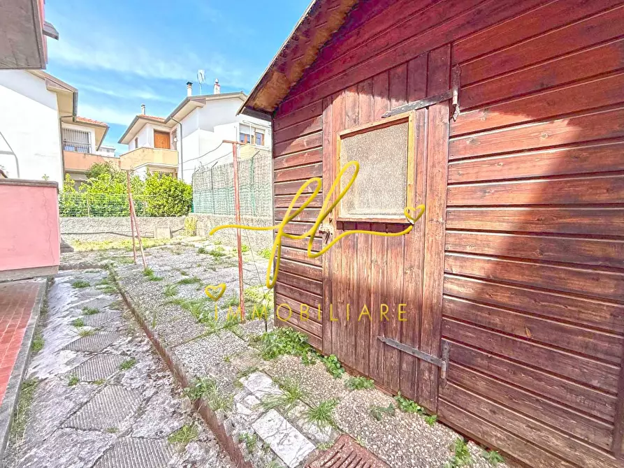 Immagine 20 di Appartamento in vendita  a Cecina