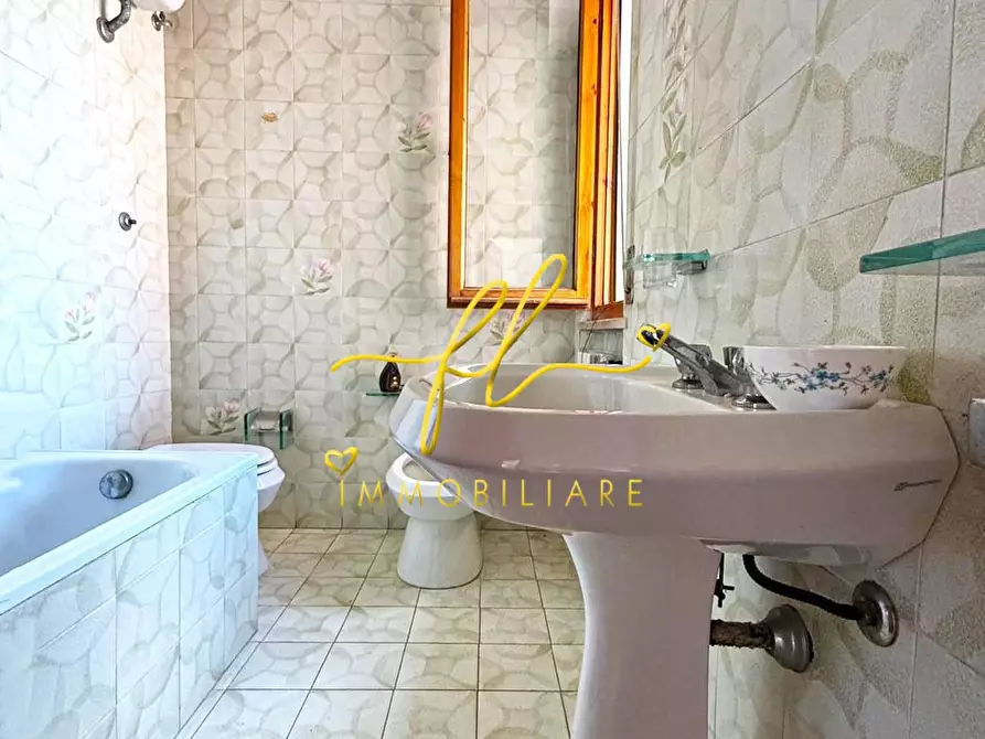 Immagine 19 di Appartamento in vendita  a Cecina