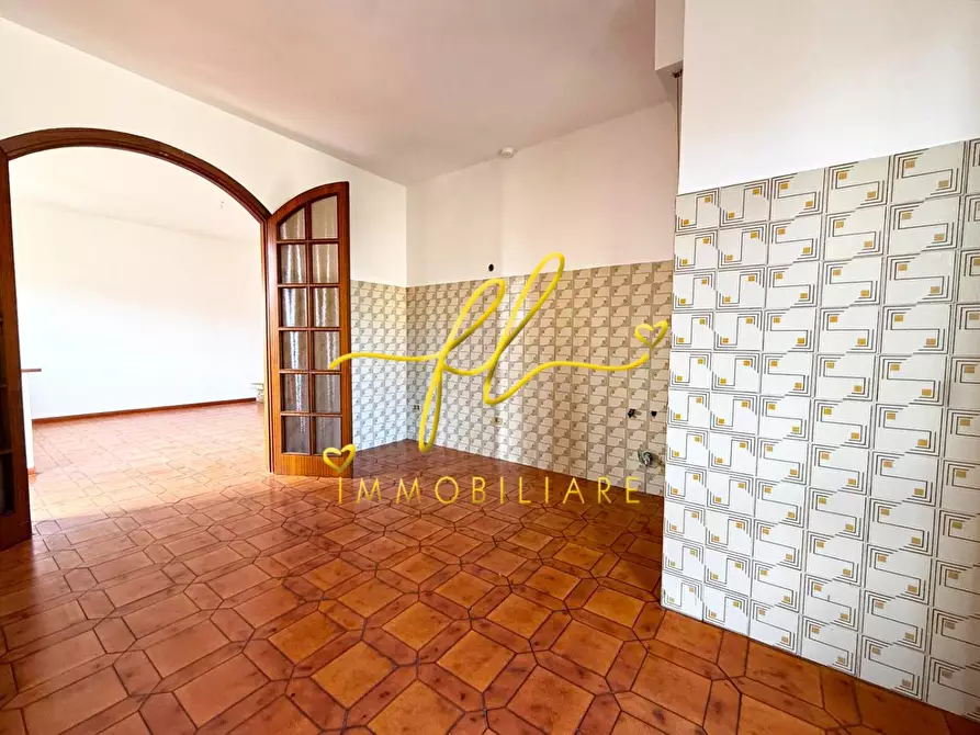 Immagine 9 di Appartamento in vendita  a Cecina