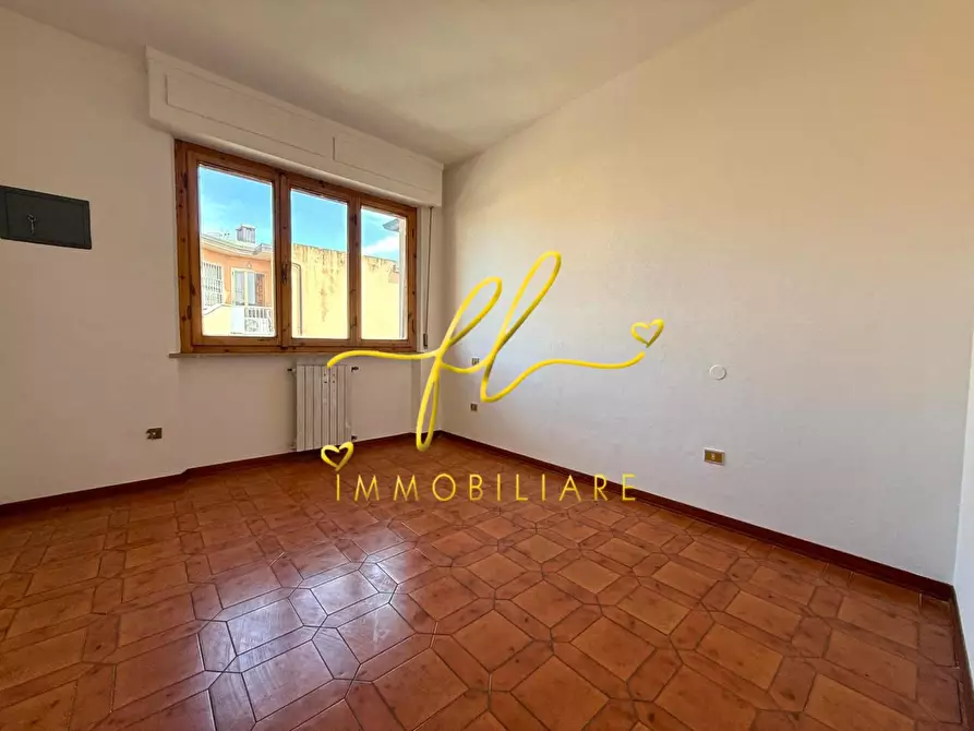 Immagine 15 di Appartamento in vendita  a Cecina