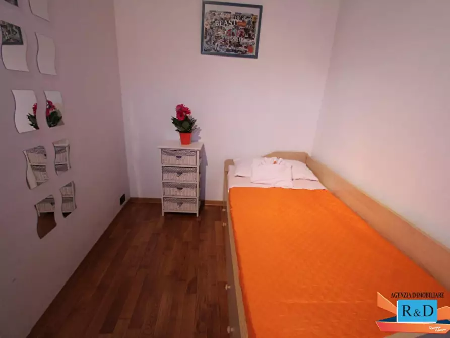 Immagine 15 di Appartamento in vendita  a Colle Di Val D'elsa