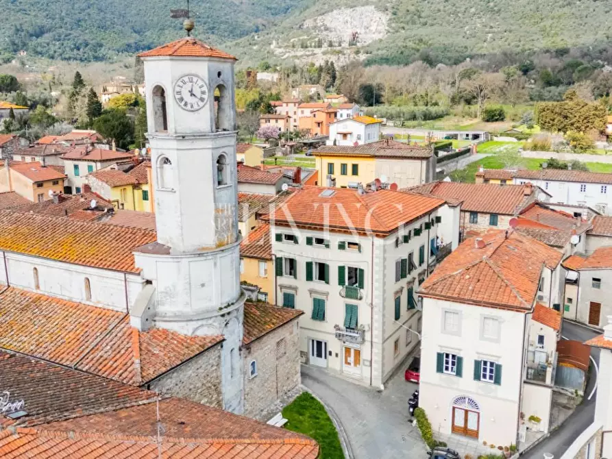 Immagine 1 di Appartamento in vendita  a Lucca