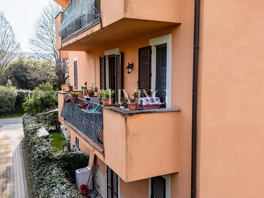 Immagine 25 di Appartamento in vendita  a Lucca
