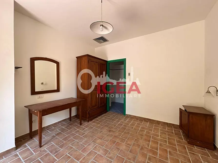 Immagine 18 di Albergo/B&B/Residence in vendita  a Montalcino