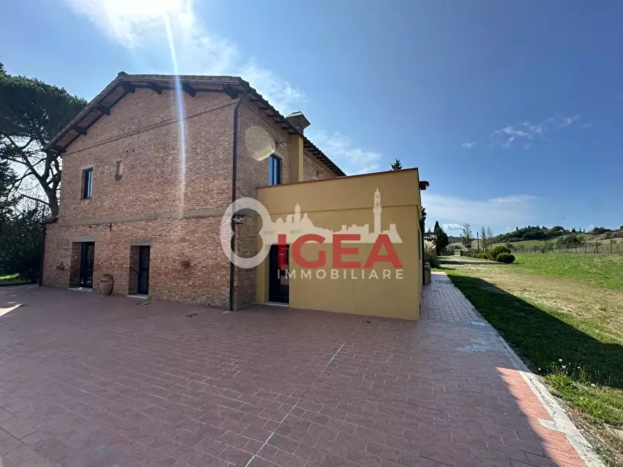 Immagine 59 di Albergo/B&B/Residence in vendita  a Montalcino