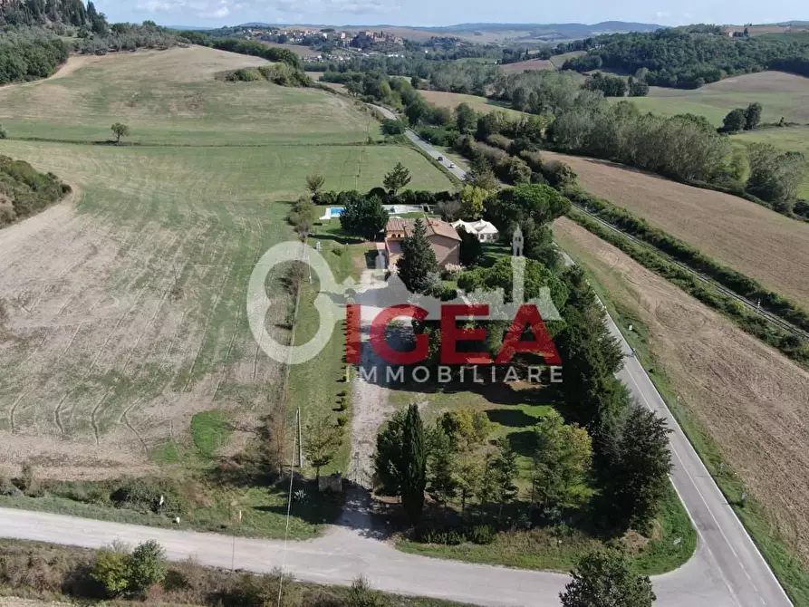 Immagine 3 di Albergo/B&B/Residence in vendita  a Montalcino