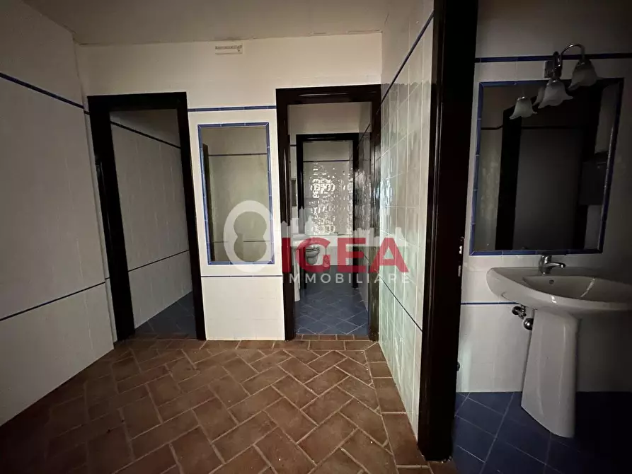 Immagine 37 di Albergo/B&B/Residence in vendita  a Montalcino