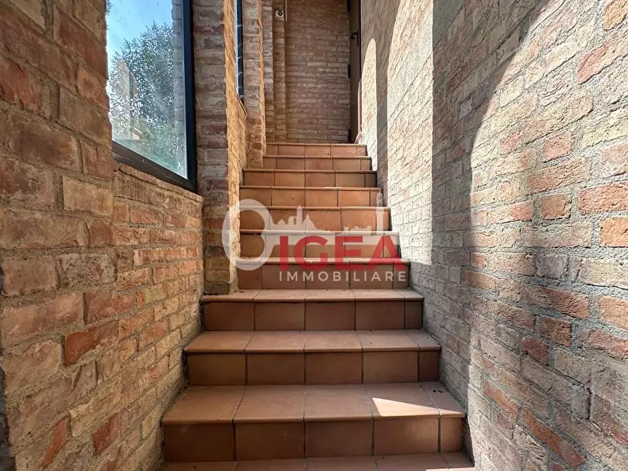 Immagine 34 di Albergo/B&B/Residence in vendita  a Montalcino