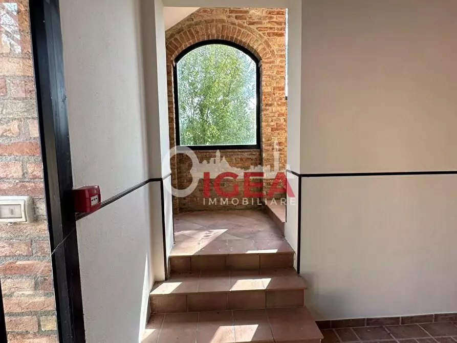Immagine 33 di Albergo/B&B/Residence in vendita  a Montalcino