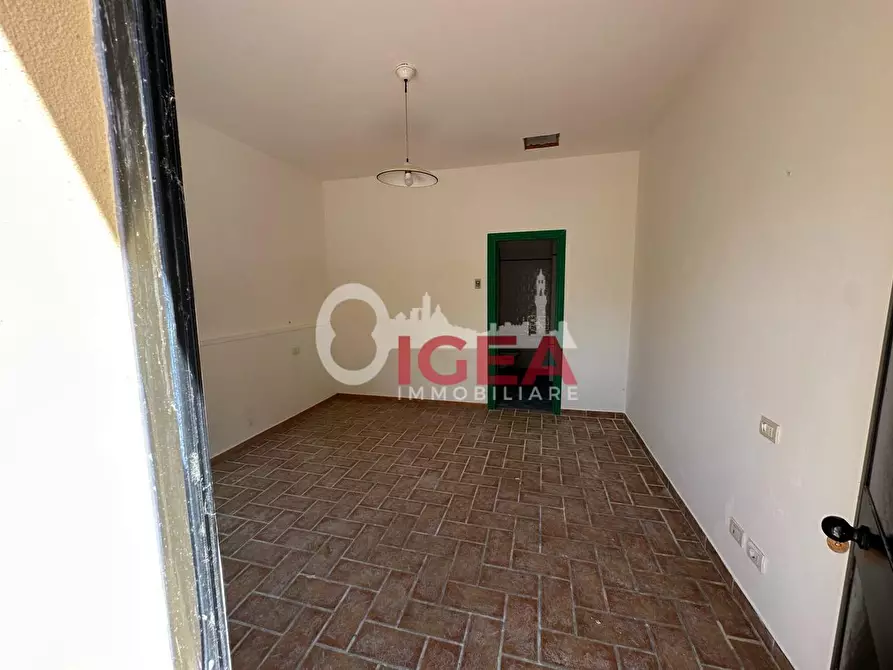 Immagine 21 di Albergo/B&B/Residence in vendita  a Montalcino