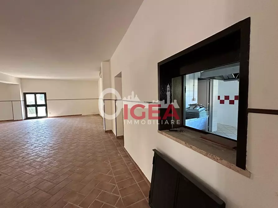 Immagine 36 di Albergo/B&B/Residence in vendita  a Montalcino