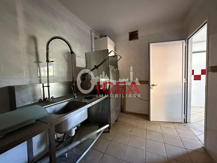 Immagine 38 di Albergo/B&B/Residence in vendita  a Montalcino