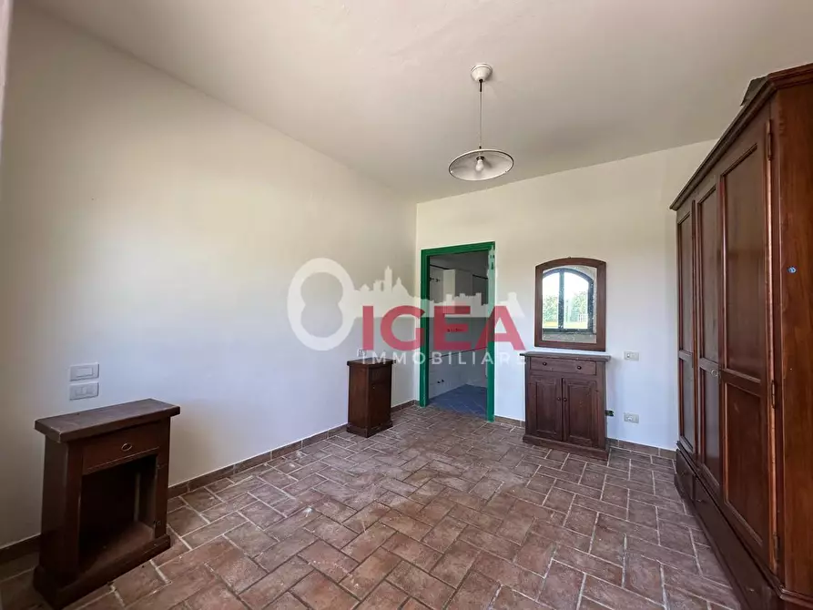 Immagine 28 di Albergo/B&B/Residence in vendita  a Montalcino