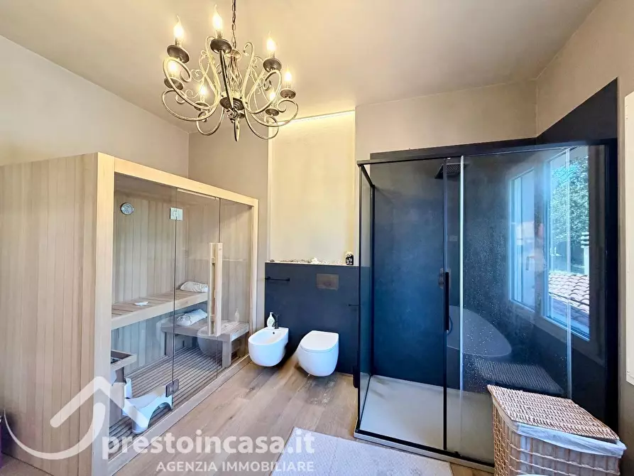 Immagine 37 di Villa in vendita  a Montecarlo