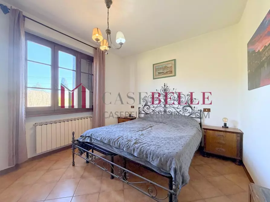 Immagine 21 di Casa bifamiliare in vendita  a Camaiore