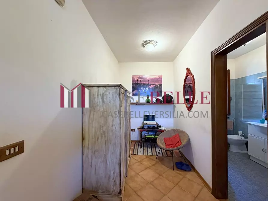 Immagine 8 di Casa bifamiliare in vendita  a Camaiore