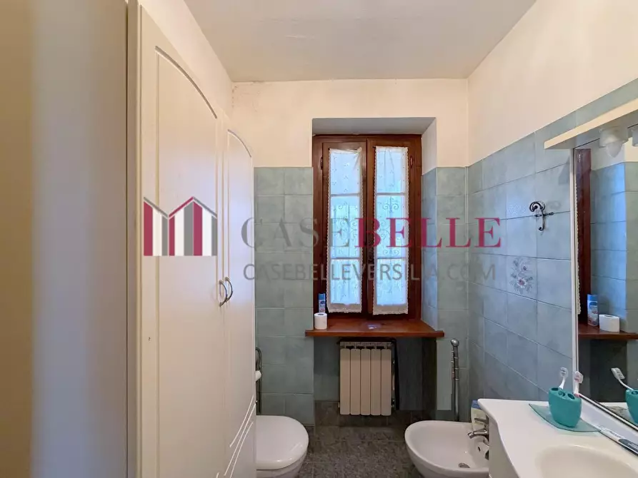 Immagine 10 di Casa bifamiliare in vendita  a Camaiore