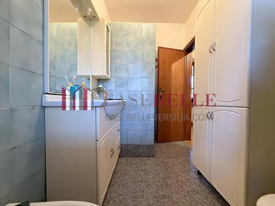 Immagine 13 di Casa bifamiliare in vendita  a Camaiore
