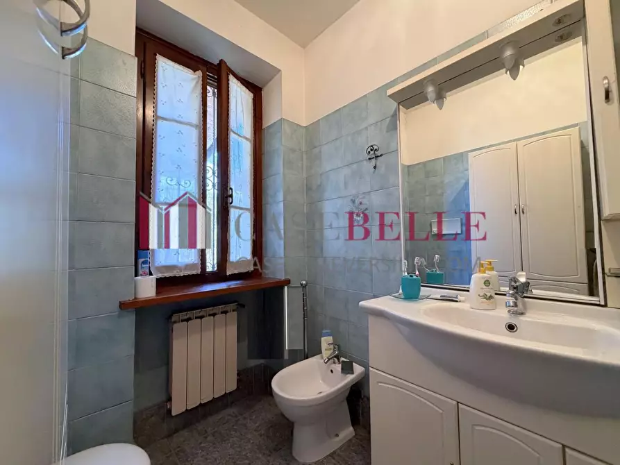 Immagine 11 di Casa bifamiliare in vendita  a Camaiore