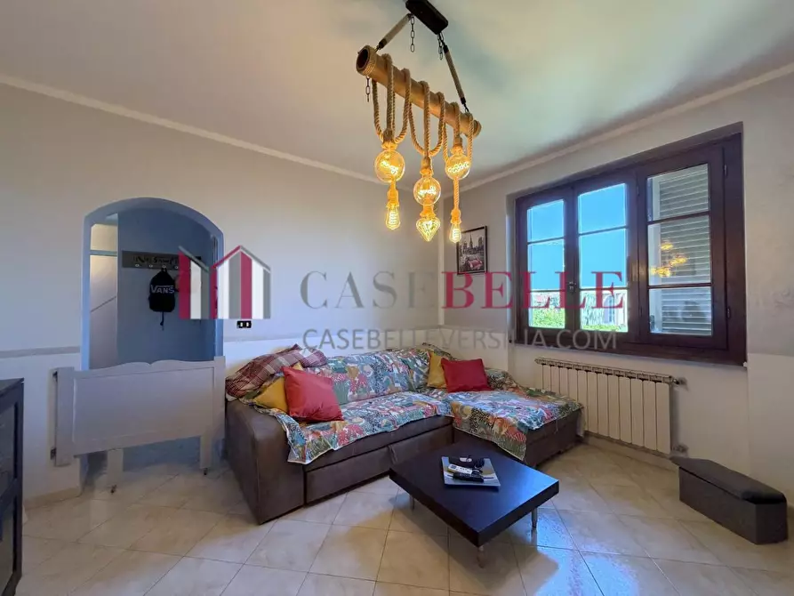 Immagine 61 di Casa bifamiliare in vendita  a Camaiore