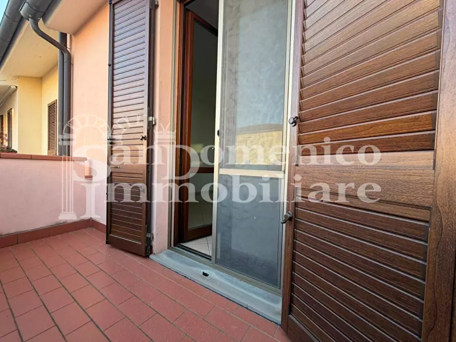 Immagine 19 di Villetta a schiera in vendita  a Cascina