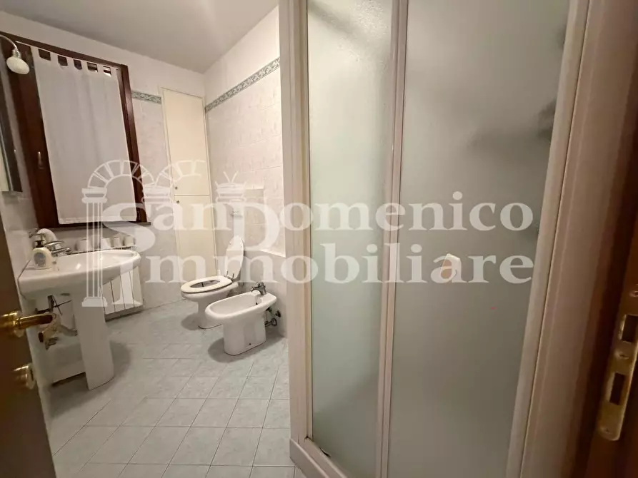 Immagine 15 di Villetta a schiera in vendita  a Cascina