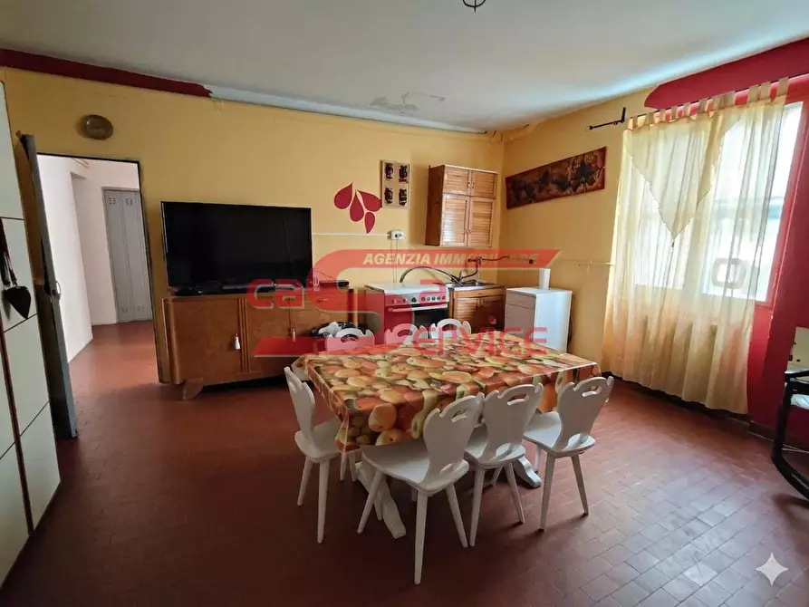 Immagine 15 di Appartamento in vendita  a Montecatini Terme