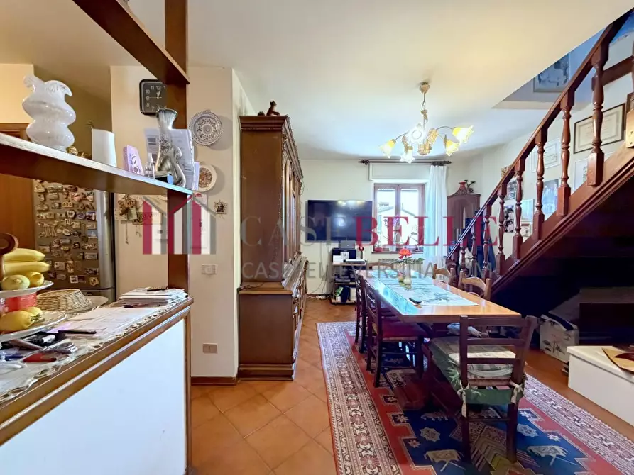 Immagine 1 di Terratetto in vendita  a Massarosa
