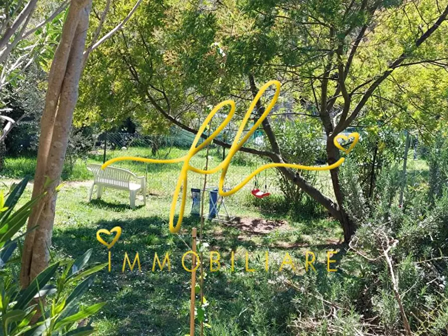 Immagine 52 di Terreno agricolo in vendita  a Livorno