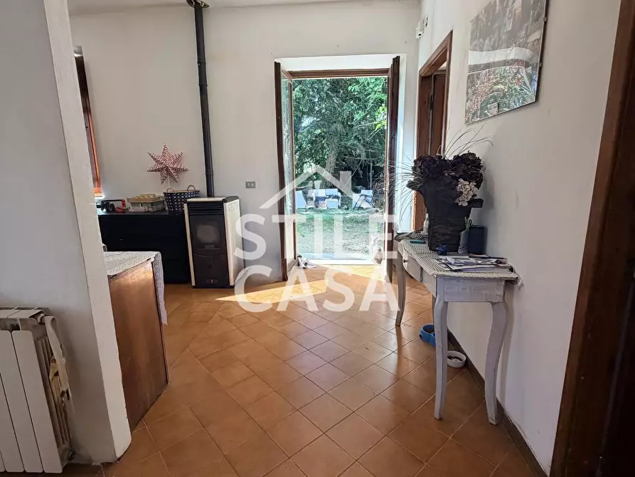 Immagine 14 di Appartamento in vendita  a Chiesina Uzzanese