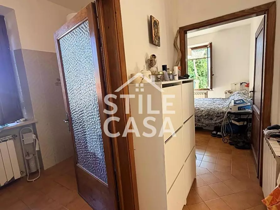 Immagine 10 di Appartamento in vendita  a Chiesina Uzzanese