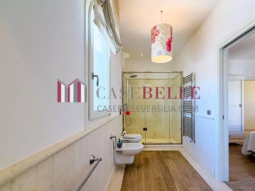Immagine 65 di Villa in affitto  a Forte Dei Marmi
