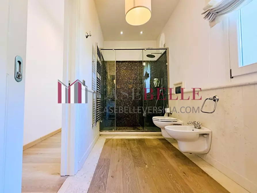 Immagine 52 di Villa in affitto  a Forte Dei Marmi