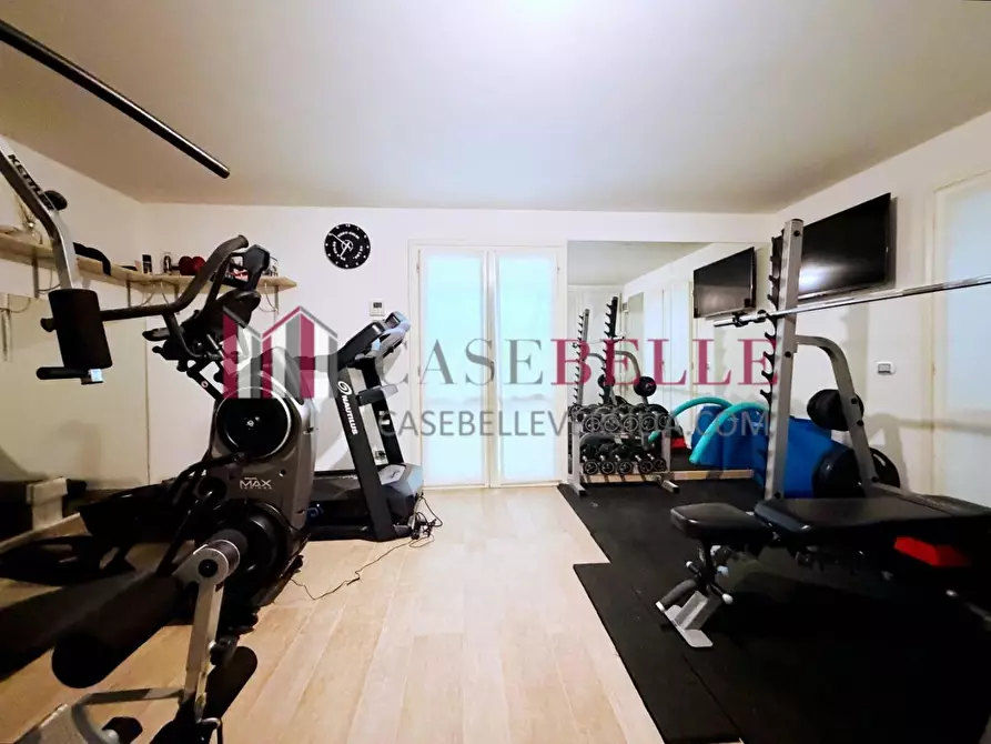 Immagine 40 di Villa in affitto  a Forte Dei Marmi