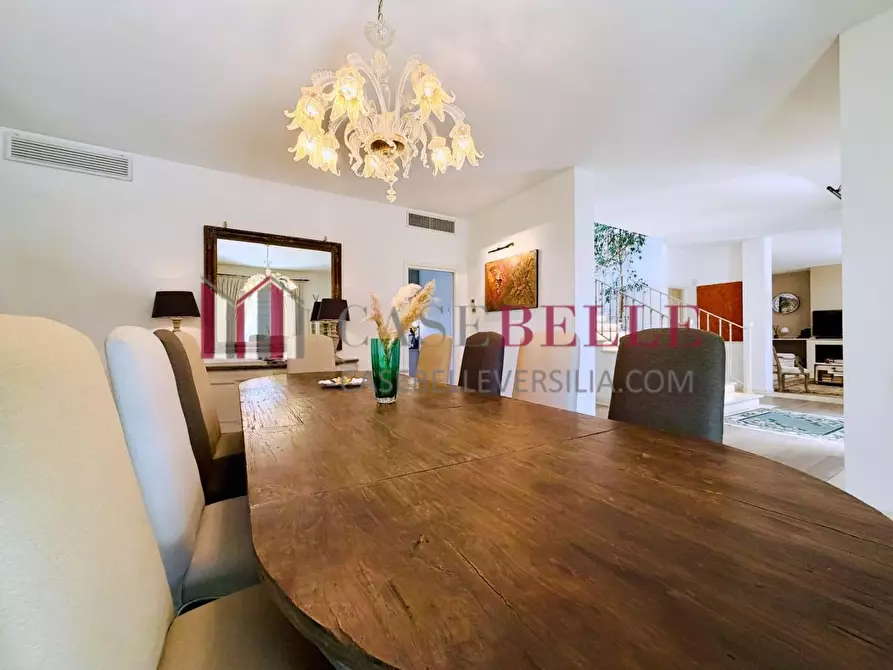 Immagine 13 di Villa in affitto  a Forte Dei Marmi