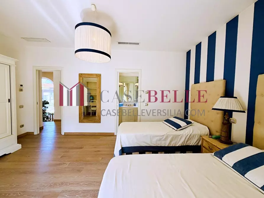 Immagine 57 di Villa in affitto  a Forte Dei Marmi