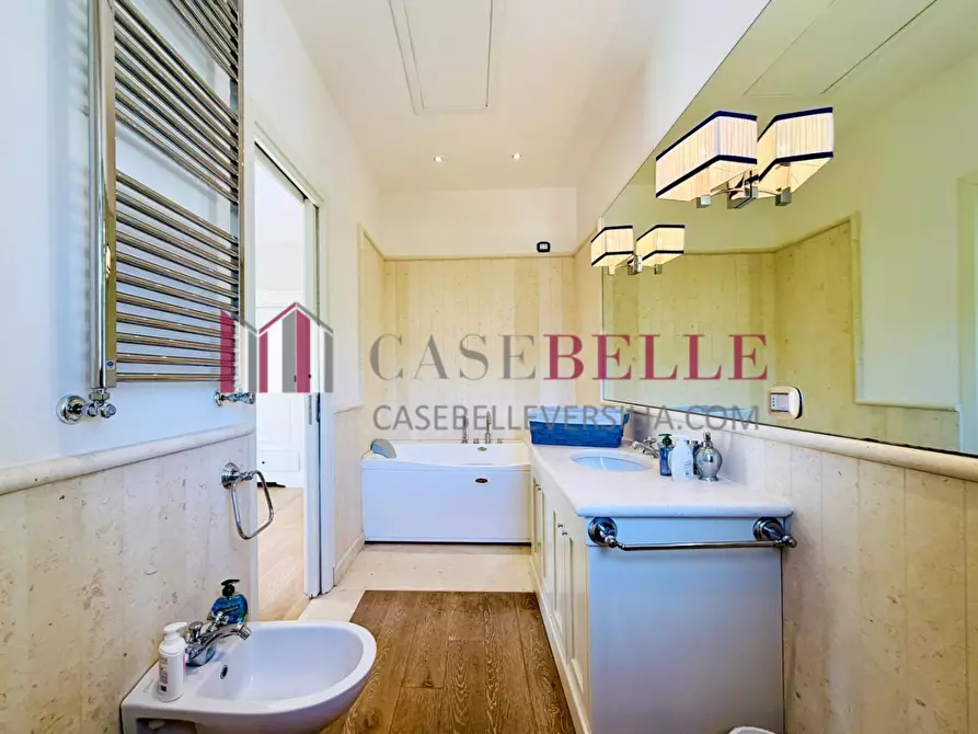 Immagine 60 di Villa in affitto  a Forte Dei Marmi
