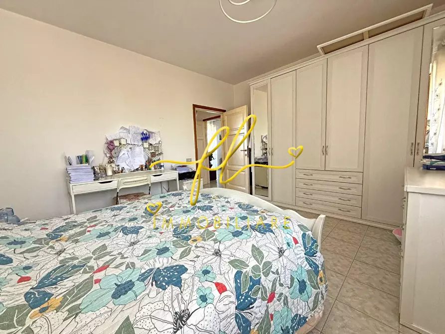 Immagine 41 di Appartamento in vendita  a Cecina