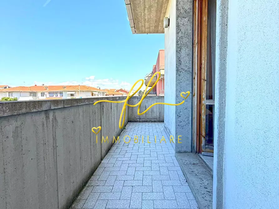 Immagine 19 di Appartamento in vendita  a Cecina