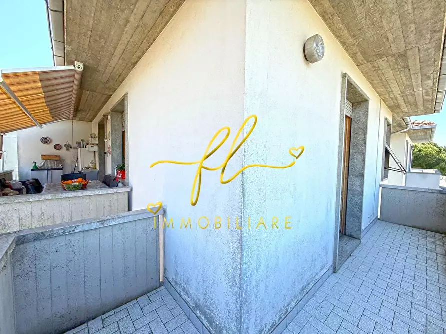 Immagine 22 di Appartamento in vendita  a Cecina