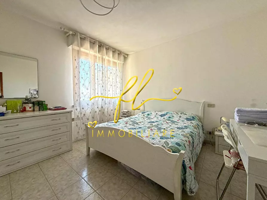 Immagine 38 di Appartamento in vendita  a Cecina