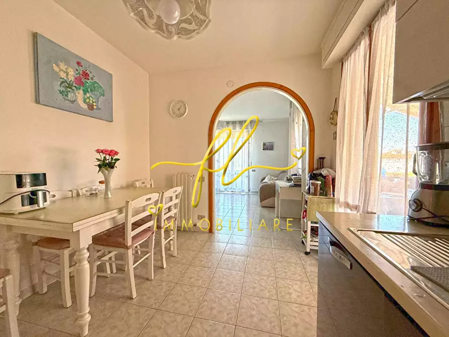 Immagine 32 di Appartamento in vendita  a Cecina